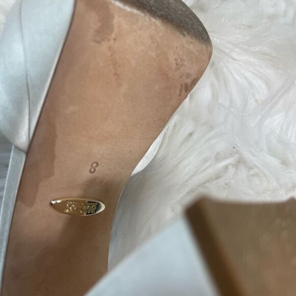 Badgley Mischka Felixa satin fabric white ankle pearl strap platform heels SZ8 - Picture 9 of 13